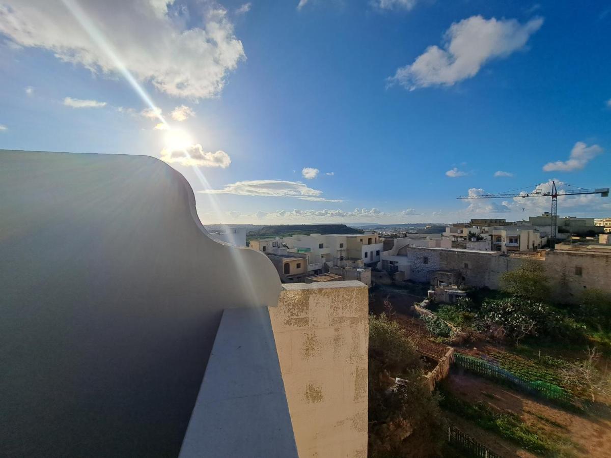 Sea View Penthouse Apartment Zebbug  Luaran gambar