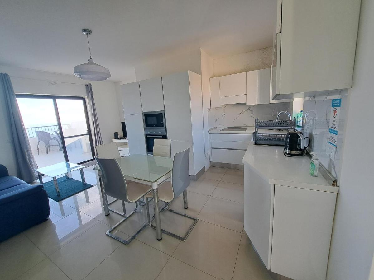Sea View Penthouse Apartment Zebbug  Luaran gambar