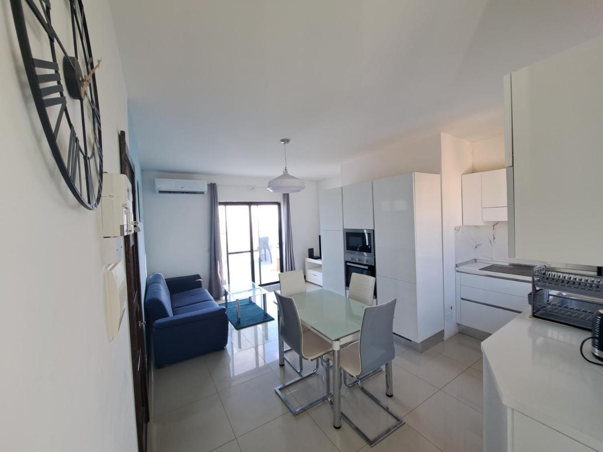 Sea View Penthouse Apartment Zebbug  Luaran gambar