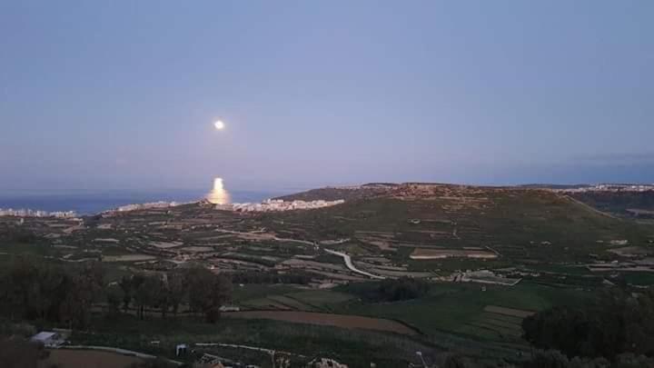 Sea View Penthouse Apartment Zebbug  Luaran gambar